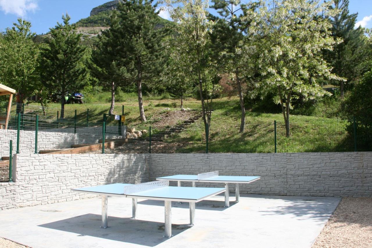 Camping Les Princes D'Orange Otel Orpierre Dış mekan fotoğraf
