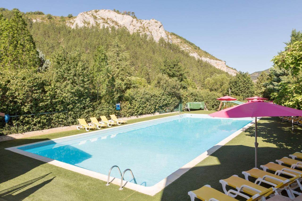 Camping Les Princes D'Orange Otel Orpierre Dış mekan fotoğraf