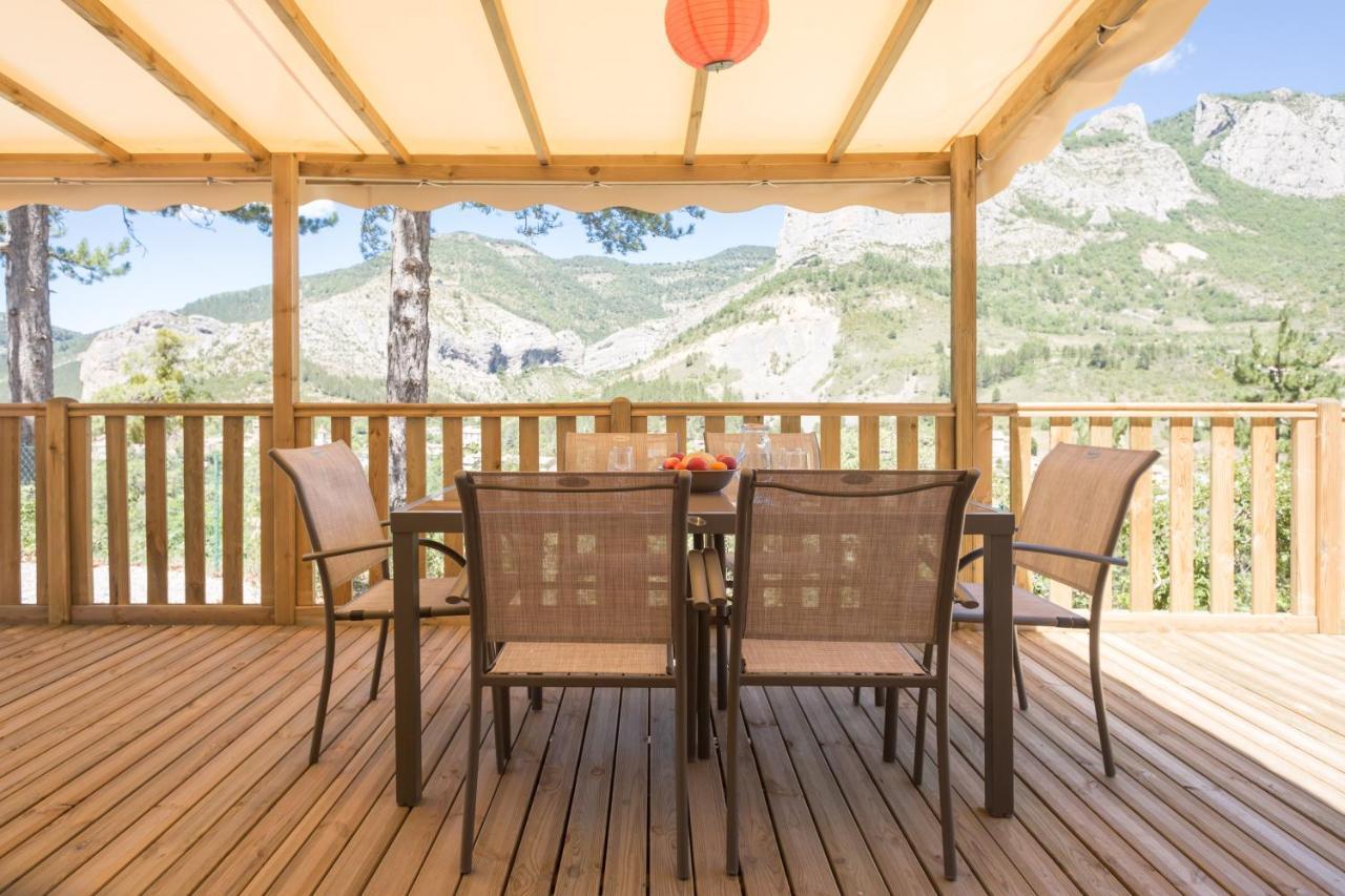 Camping Les Princes D'Orange Otel Orpierre Dış mekan fotoğraf