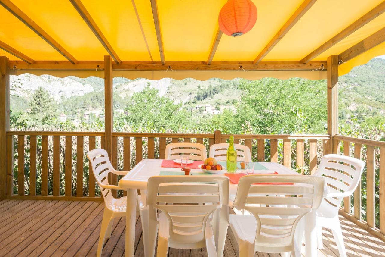 Camping Les Princes D'Orange Otel Orpierre Dış mekan fotoğraf