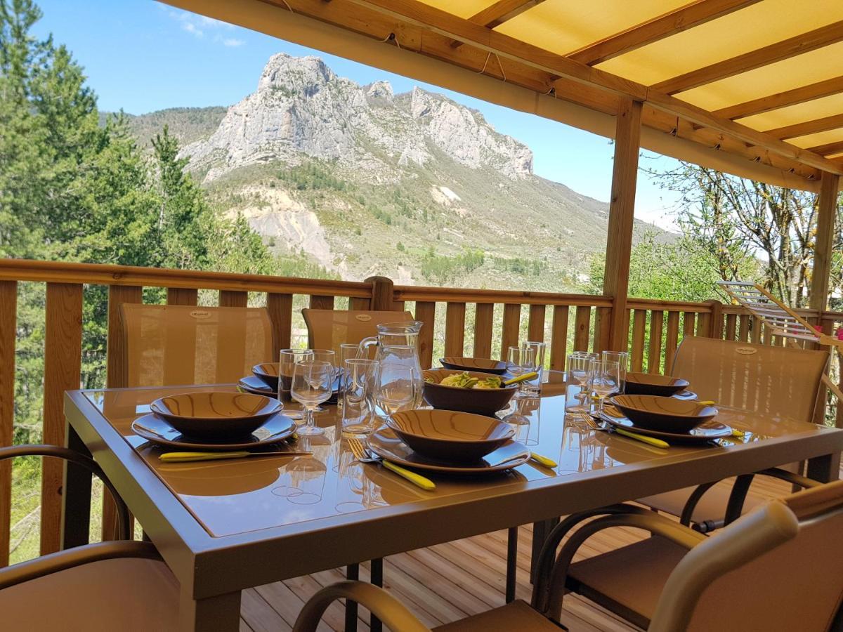 Camping Les Princes D'Orange Otel Orpierre Dış mekan fotoğraf